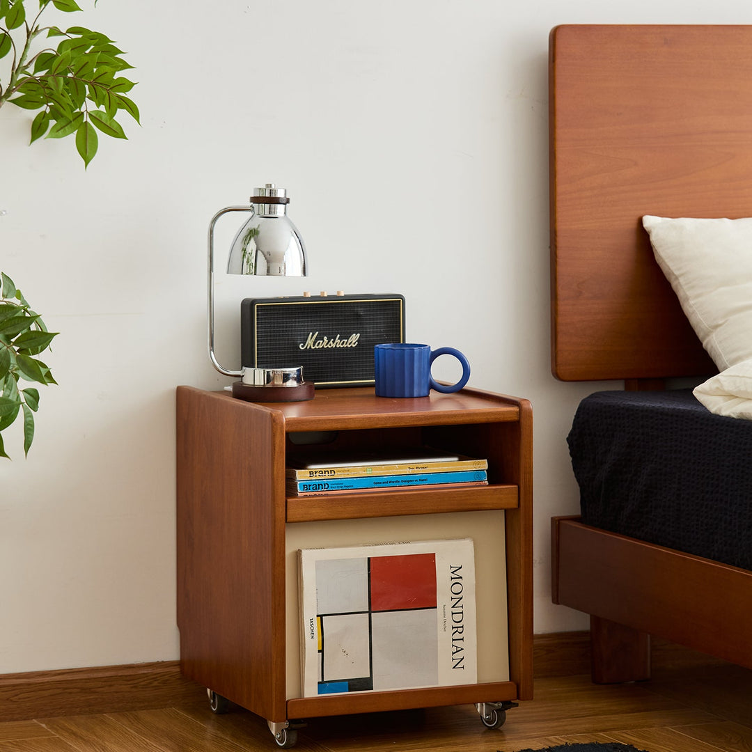 Bauhaus boxwood side table moonrise primary product view.