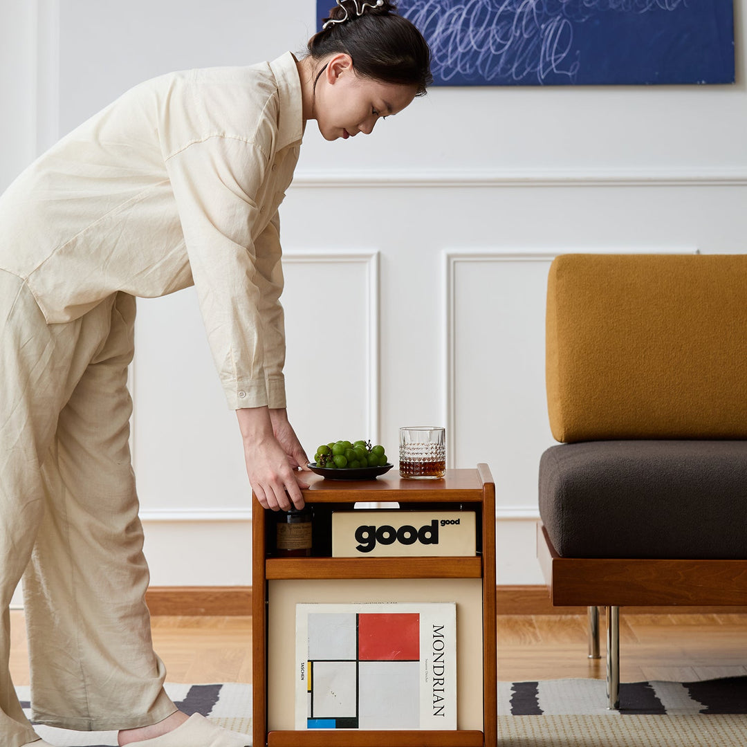 Vintage boxwood side table moonrise size charts.