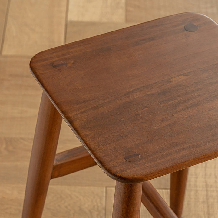 Vintage boxwood stool mellow with context.