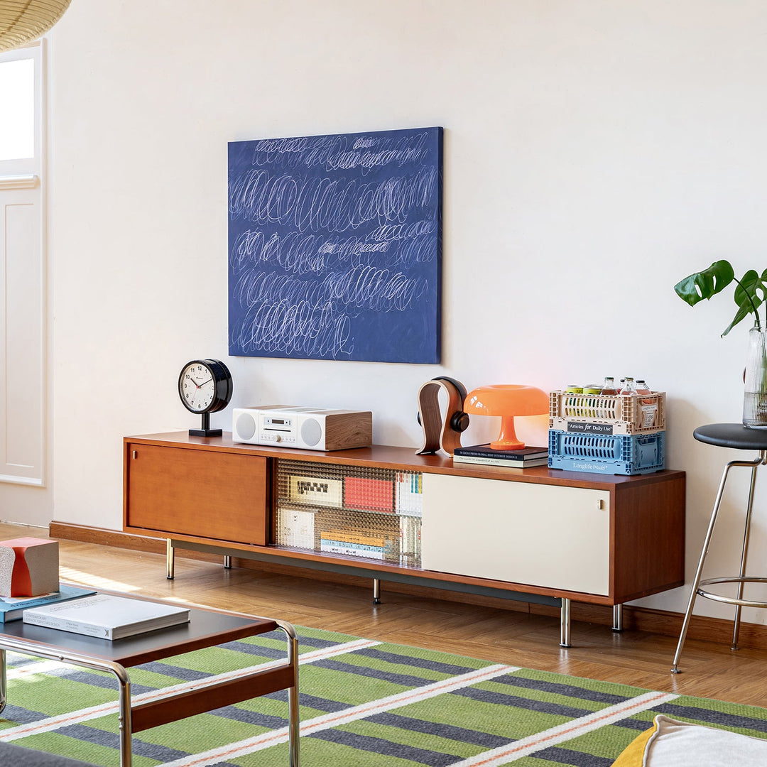 Bauhaus boxwood tv console pinecone in details.