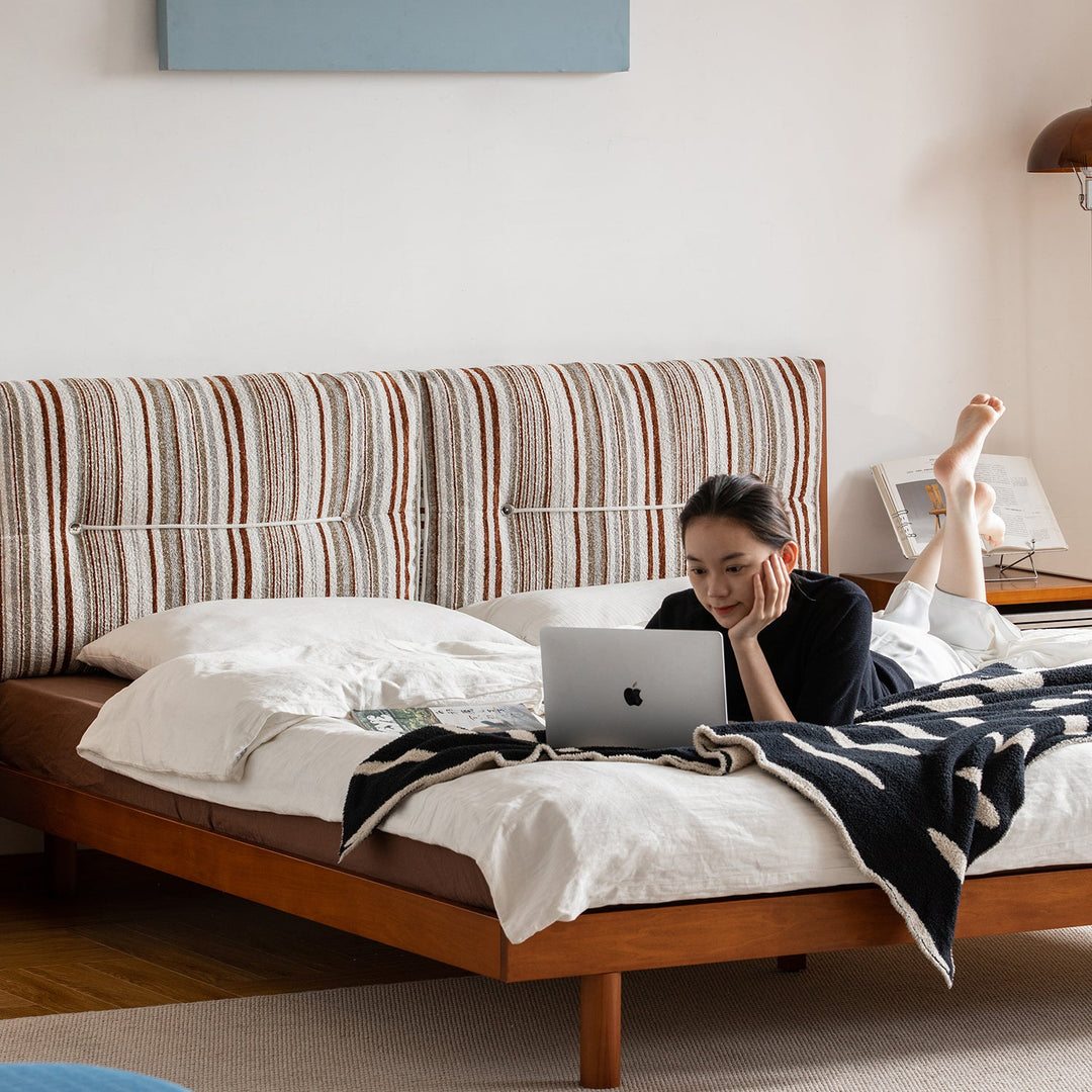 Vintage chenille velvet fabric boxwood bed milk color swatches.