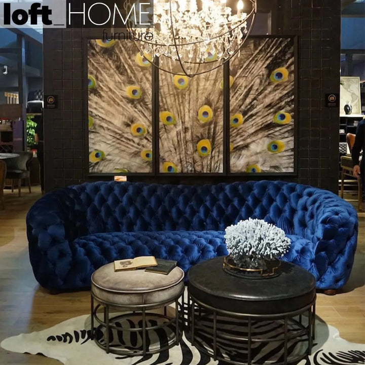 Vintage fabric 4 seater sofa akasha in details.