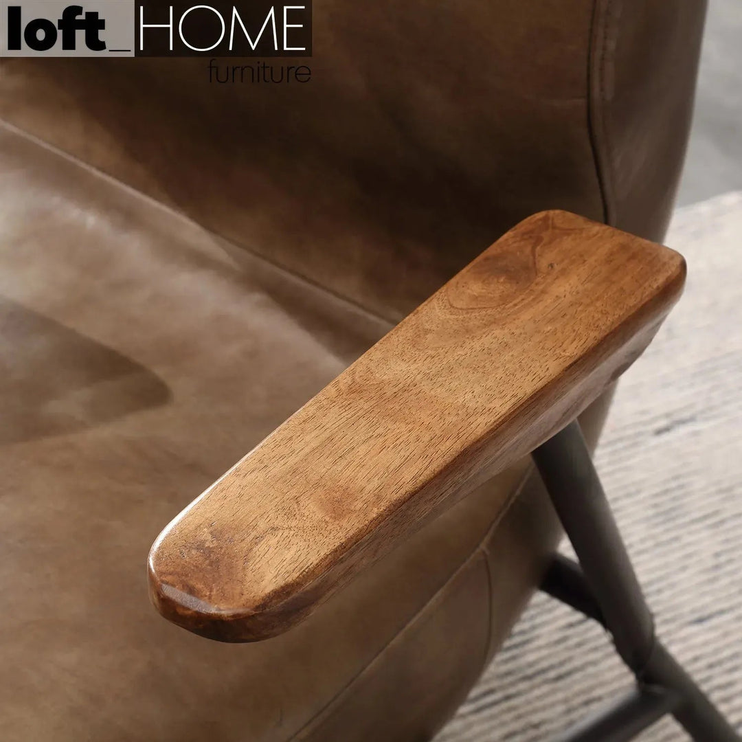 Industrial genuine leather 1 seater sofa sand master environmental situation.