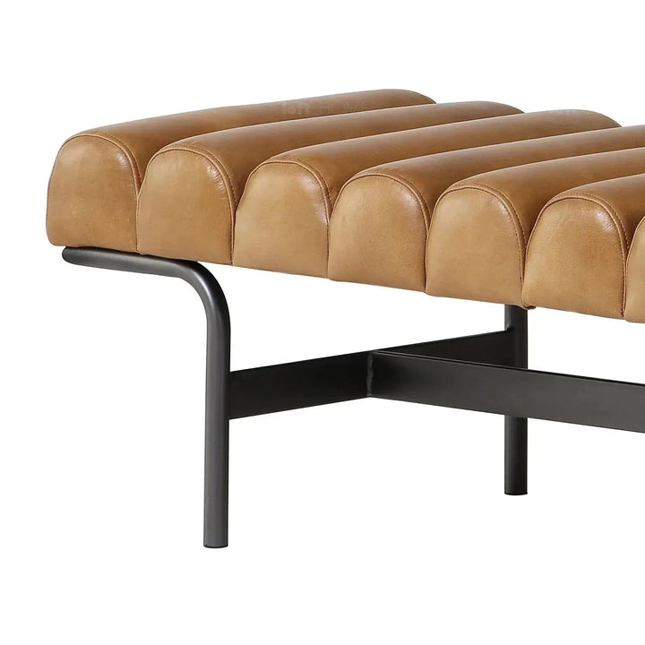 Industrial genuine leather bench norbel layered structure.