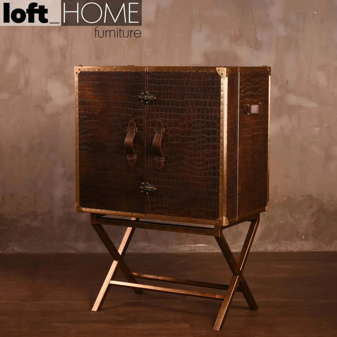 Industrial genuine leather wine cabinet luxury box with context.