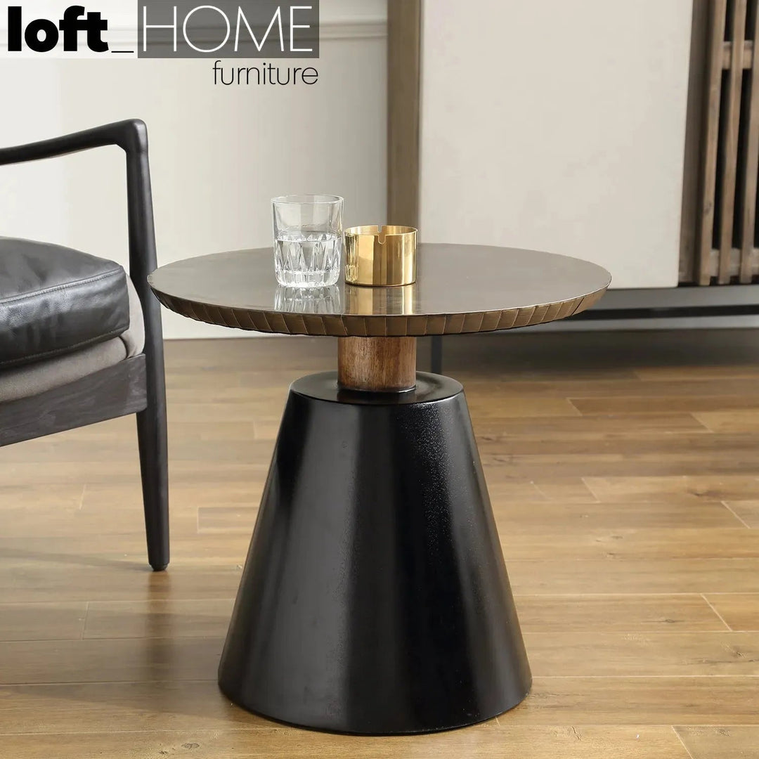 Vintage Wooden Round Side Table VINTAGE BRASS