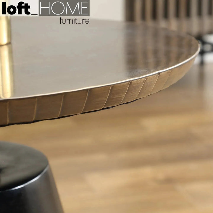 Vintage Wooden Round Side Table VINTAGE BRASS